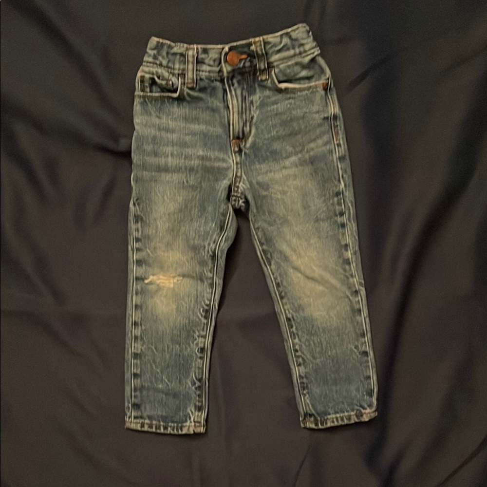2T Old Navy Loose jeans - play condition